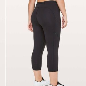 Lululemon speed up crop 21”